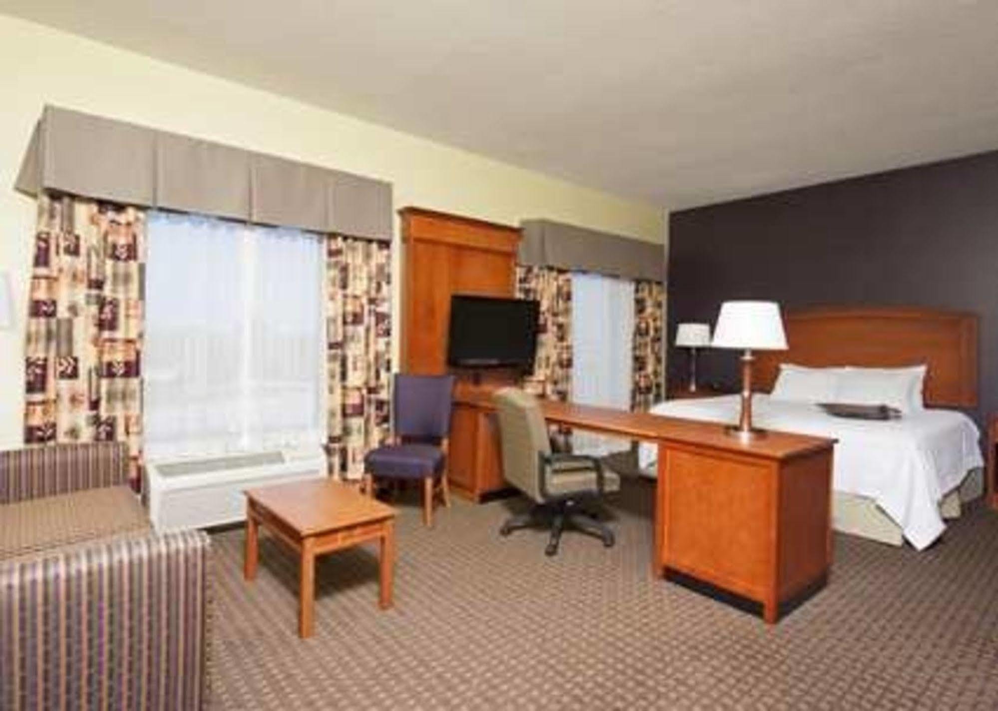 Hampton Inn & Suites Moline-Quad City Int'L Aprt Exteriör bild